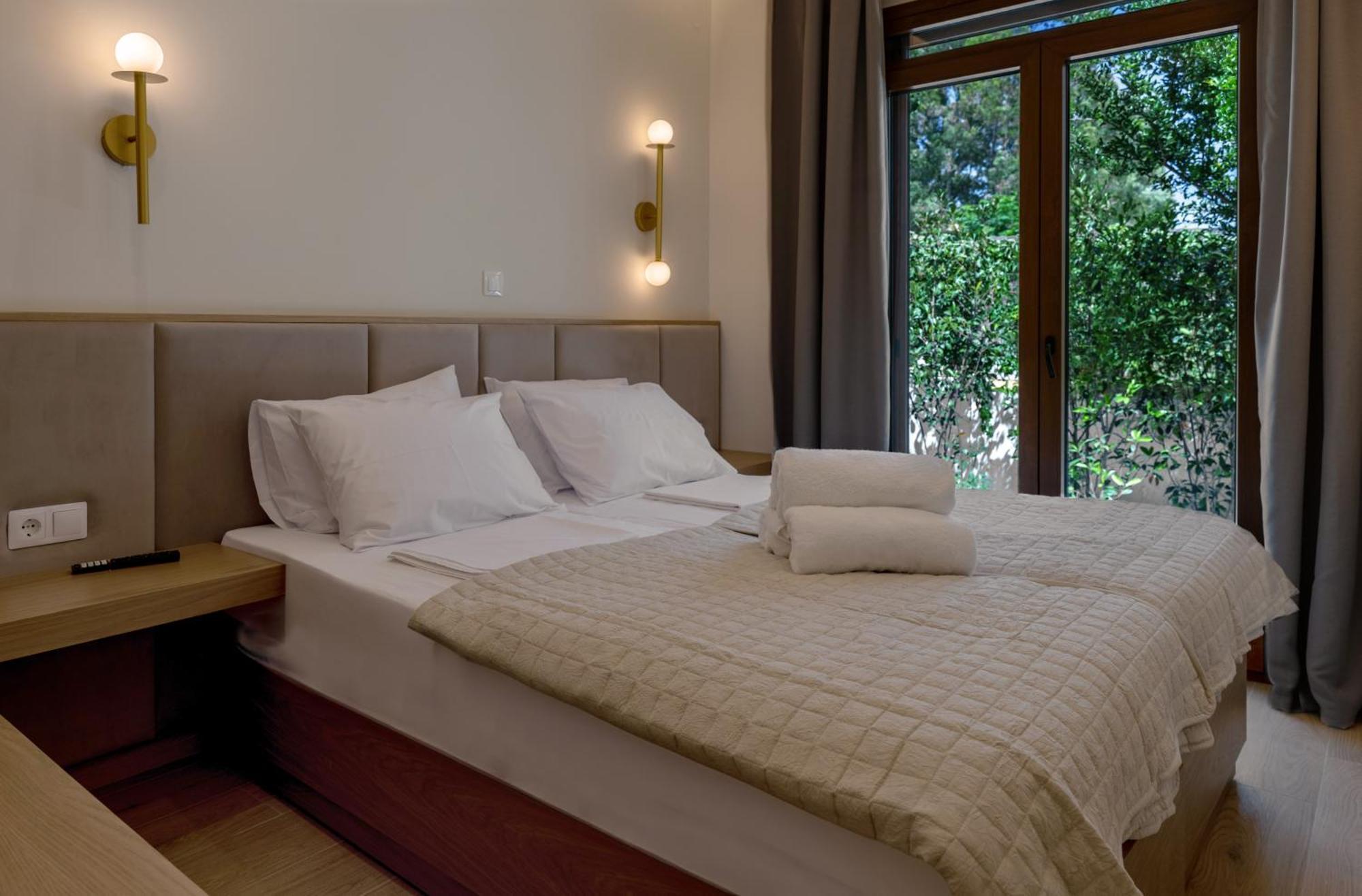 Avli Villa Preveza Exteriör bild